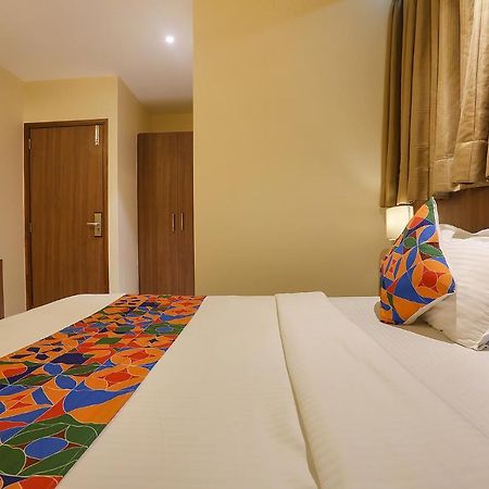 Fabhotel Royal International Mumbai Ngoại thất bức ảnh
