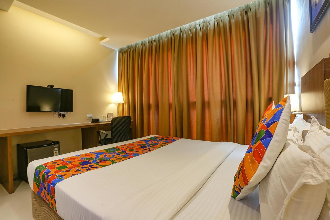 Fabhotel Royal International Mumbai Ngoại thất bức ảnh