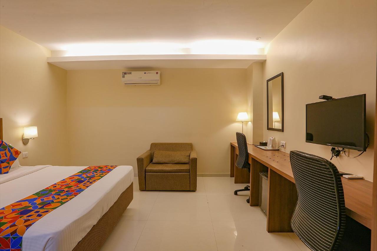 Fabhotel Royal International Mumbai Ngoại thất bức ảnh