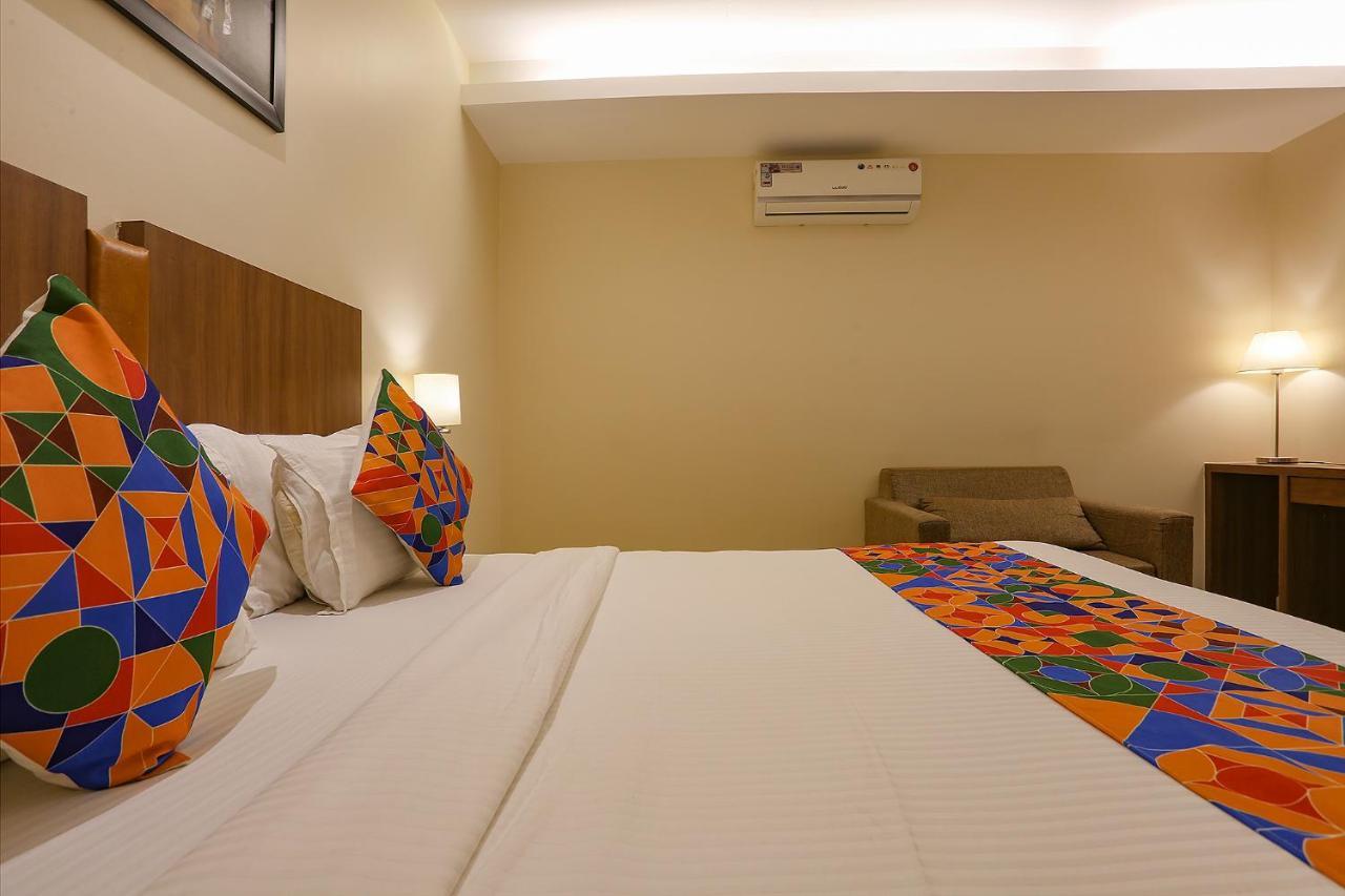 Fabhotel Royal International Mumbai Ngoại thất bức ảnh